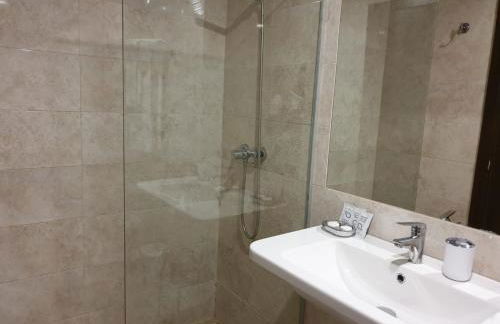 Apartamento Turistico Puente Romano P3 BAJO - B - Foto 7