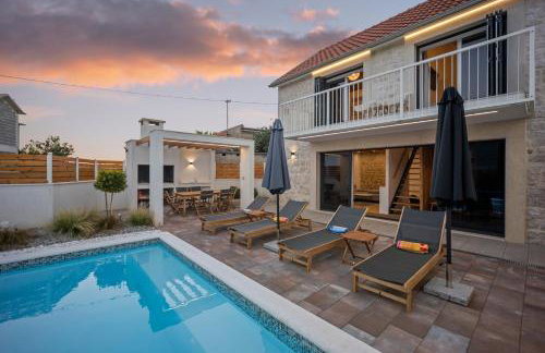 Villa Sulic - Heated Pool and Mountain View - Foto 46