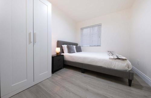 Modern Luxe Ensuite by USC Shared Living - Photo 4