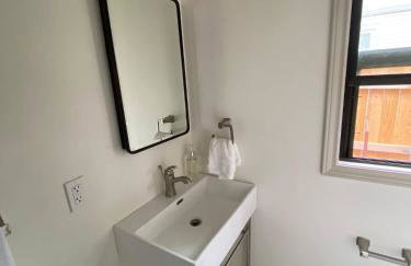 Campus Cottage Kng Bed! Walk To Uco And Downtown - Foto 11