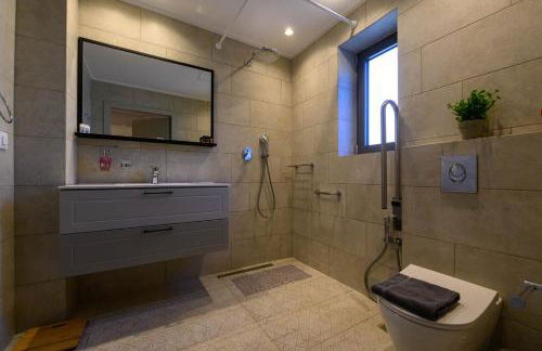 Kannas Mani Luxury Suites -Adults Friendly 14 Plus - Photo 108