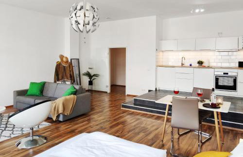 Lokal, luftig - Loft mit Heimkino & Parkplatz in Uni- und Kliniknähe - Foto 7