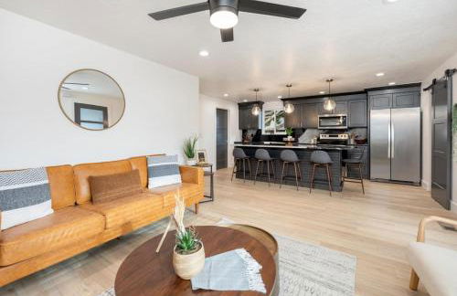 Mid Century Modern Boise-River Bungalow w/ Hot Tub - Foto 10