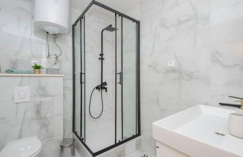 Cozy Home In Prolozac Donji With Wifi - Foto 21