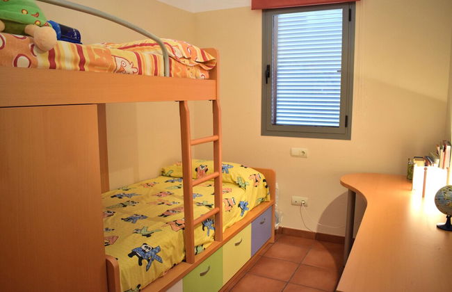Acogedor Apartamento con Piscina Comunitaria Marina Sant Jordi - Foto 5