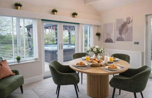 Oakwood Lodges with Hot tubs York - Foto 3