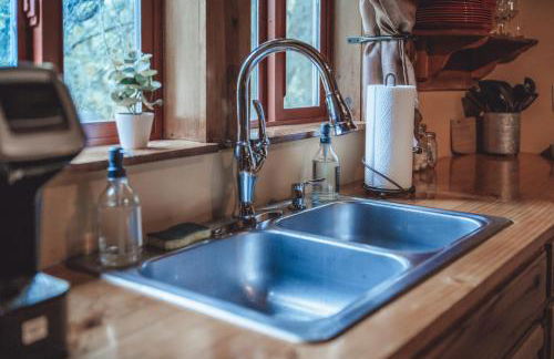 Great Frontier Cabin at American Heartland Cabins - Photo 18