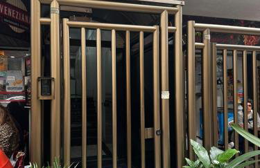 Copacabana Leme, a uma quadra da praia e ótima localização - Photo 7