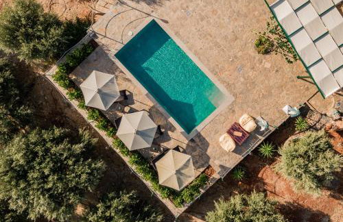 Villa Aktis with Freshwater Pool and Sea View - Photo 2