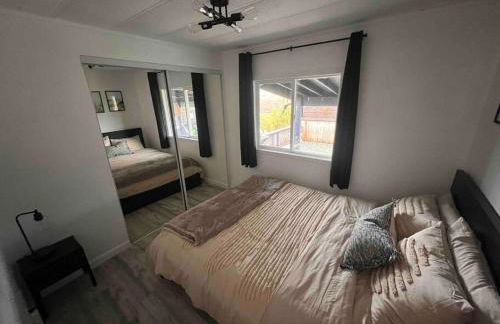 Tiki Escape w/ Amazing Mountain and Marsh Backdrop - Foto 37