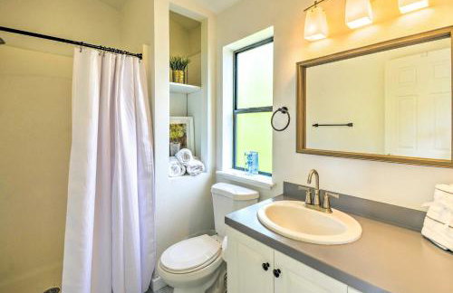 Stunning Hood Canal Getaway w/ Private Deck! - Foto 25