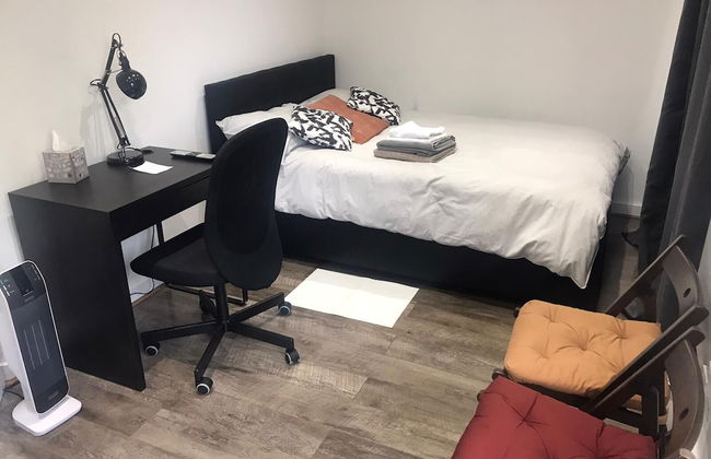 Cosy 1-bed Studio in Northolt - Foto 3