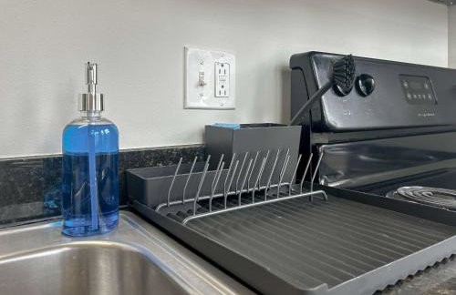 West Loop - City Views With In & Out Parking 6 - Photo 43