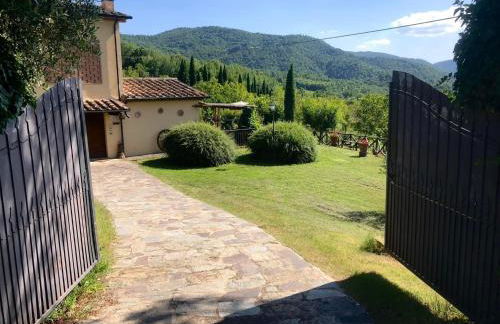 Scenic Stay in Restored Retreat - Foto 40