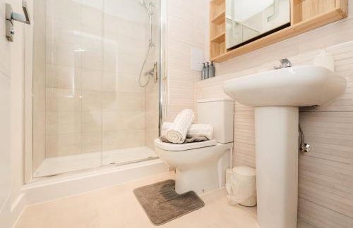 LUX 3BDR Riverside Duplex Mansionette By LCY & ExCeL I 20mins to Central London - Foto 46