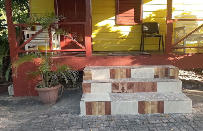 Deano's Cottages - Photo 63