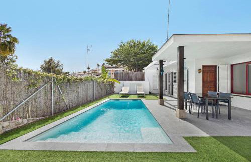 Casa con piscina privada en Sitges - Photo 1