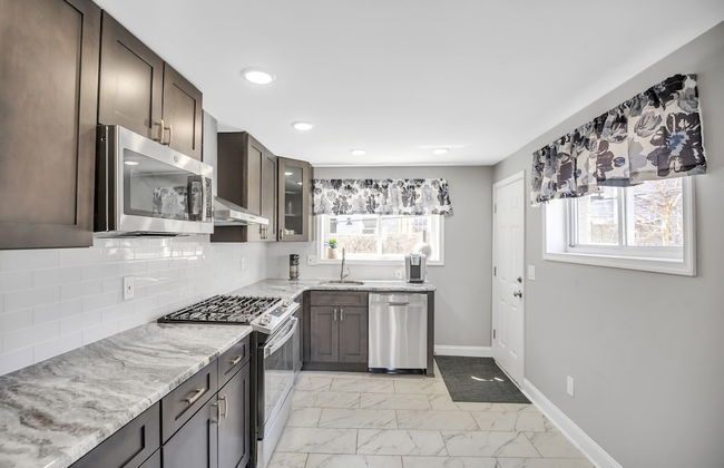 Enjoy Your Stay In This Amazing Location In Philadelphia! 4 Bedroom Home by RedAwning - Foto 12