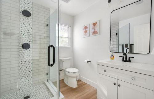 Lux MV Home Live Like A Local Backyard Oasis - Foto 14