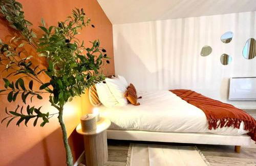 Grand Studio Chez Soi - Queen size bed - Terrasse - Foto 10