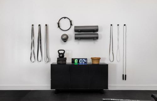 Merry Lakes - Luxury Lakeside Escape with Pool - Just 30 Minutes from London - Foto 26