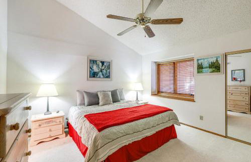 Cozy Flagstaff Retreat with Balcony and Mtn View! - Foto 16