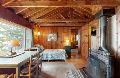 Lake-View Escape! Easy Access to Camden and Belfast - Foto 4