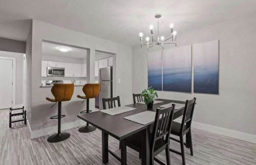 The Ultimate Rochester Getaway Cozy & Inviting - Foto 3