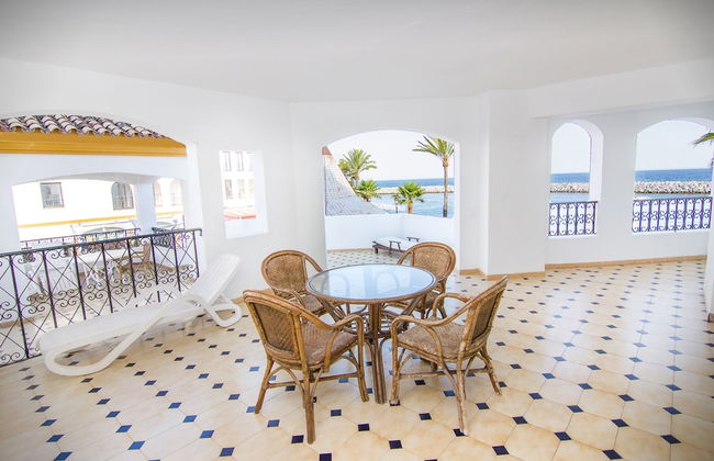 Park Plaza Suites Apartamentos - Photo 11