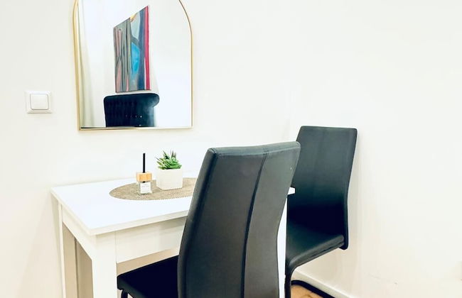 5BR Apartment Near Kaufpark Alterlaa - Foto 24