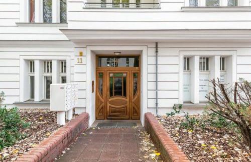 glorious cloud apartment - Photo 5