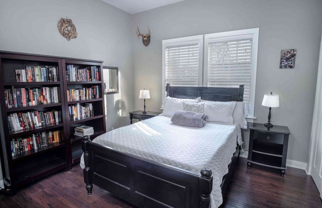 Southtown Classic 3br/2ba Mins From Downtown - Photo 9