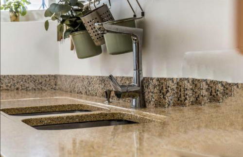 Sunny 3-Bedroom Apartment - Foto 19