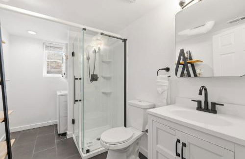 Mathews House with 4 King Beds Near CSU and Old Town - Foto 22