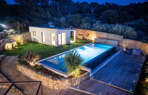 Slpendid villa with heated pool and Jacuzzi for 12 people in Saint-chamas - Foto 40