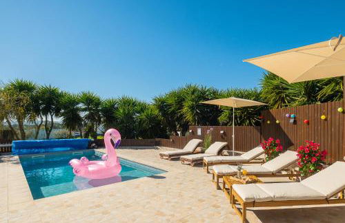 Luxe villa for 8 - Heated Pool -AC -BBQ Area - Patio - 160Mbps - Olives - Palm - vineyard - Foto 10