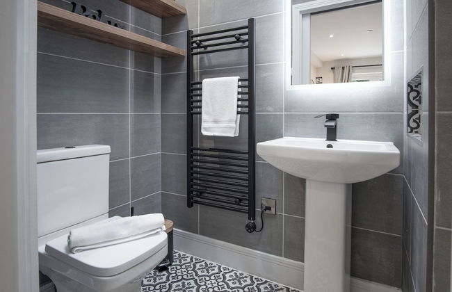 The Hideaway - 2 Bed Holiday Home - Little Haven - Photo 53