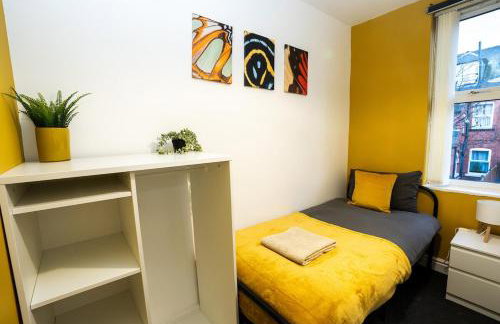 Comfy 4 Bed House near Notts City Centre - FREE Parking - Foto 39