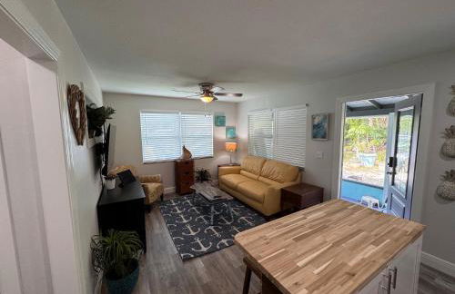 875 Oasis #4 Location! - Foto 11