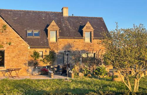 Les Hauts de Locmiquel apartment with private heated pool - Foto 40