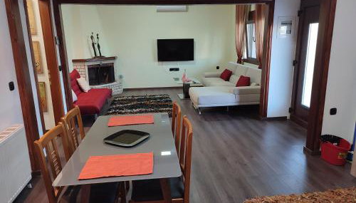 Asterios House - Photo 4