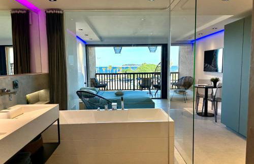 Appartement neuf climatisé - vue mer Saint-Tropez - 50m plage et port - piscine - Foto 1