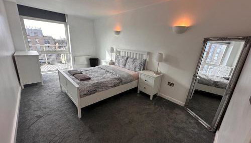 City Centre Free Secure Parking - Photo 2