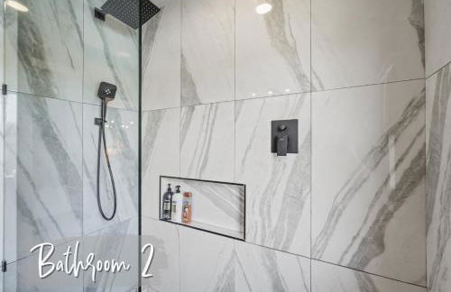 5BR Home 3 min to Paseo Arts #04 - Photo 29