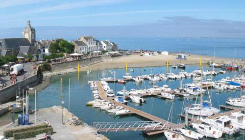 Charmante Maison Rénovée à 500m de la Mer avec Jardin, 2 Chambres, Parking Gratuit - FR-1-306-911 - Foto 2