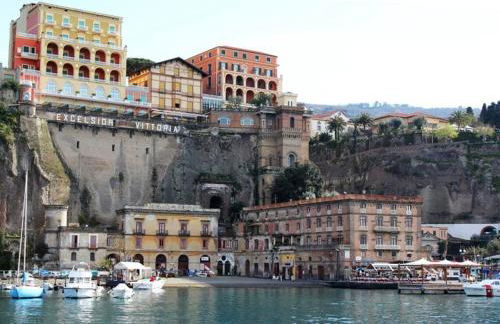 Garghe House - Photo 43