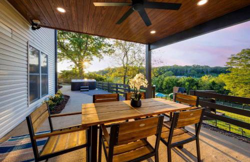 27 South - Large Lux Retreat With Hot Tub & Gameroom - Foto 6