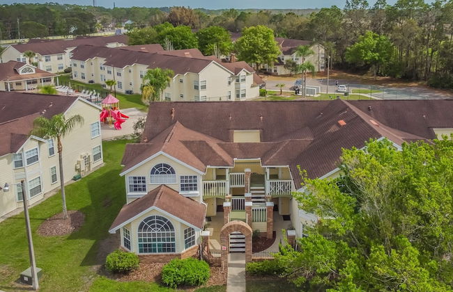 Near Theme Parks! Potter's Castle! Gorgeous, 3 BR's, Sleeps 8, Pool! - Foto 35