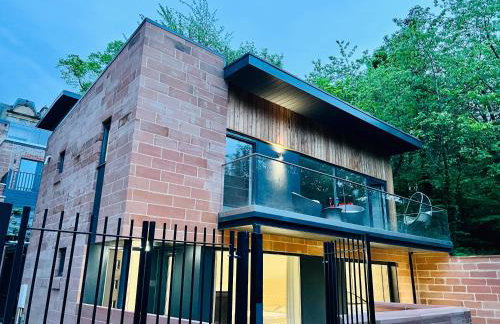 DESIGNER HOUSE - University of Glasgow / Central Glasgow 'Hillhead' West End G12 - Luxurious & Contemporary Detached House / Terrace / Garden / 'electric car charging' Garage Parking - Foto 58