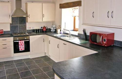 Stabal-y-Gwedd - Photo 6